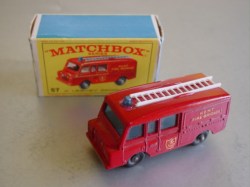 min57england LandRoverFireTruck 20220501